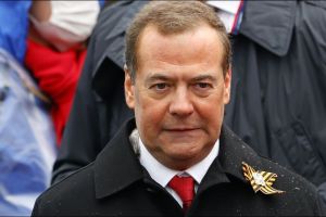 Медведев